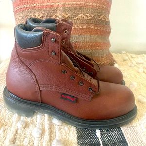 NWOT Red Wing Boots